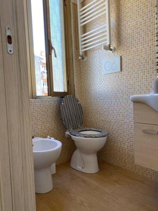 Luminoso Monolocale A 2 Passi Dalla Metro A Apartment Roma Ngoại thất bức ảnh