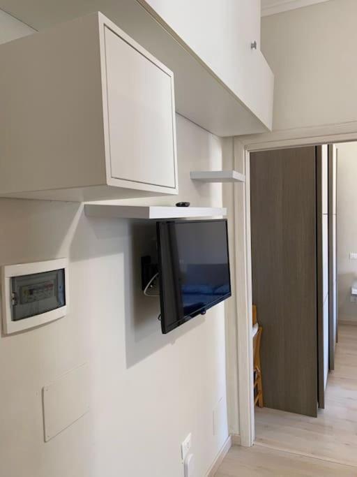 Luminoso Monolocale A 2 Passi Dalla Metro A Apartment Roma Ngoại thất bức ảnh